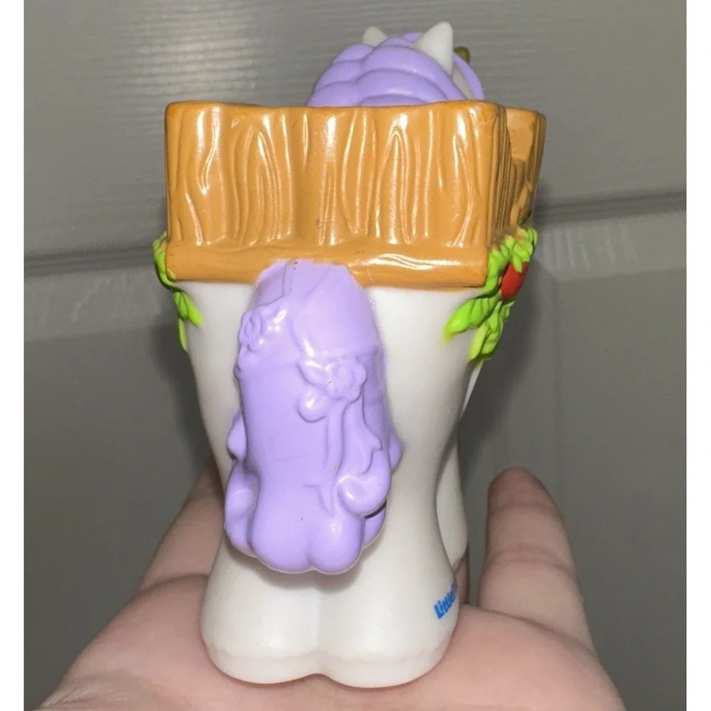 Fisher Price Little People UNICORN Horse Fairy Treehouse‎ Royal Kingdom Carriage